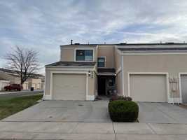 featured image of 6946 Gayle Lyn Ln