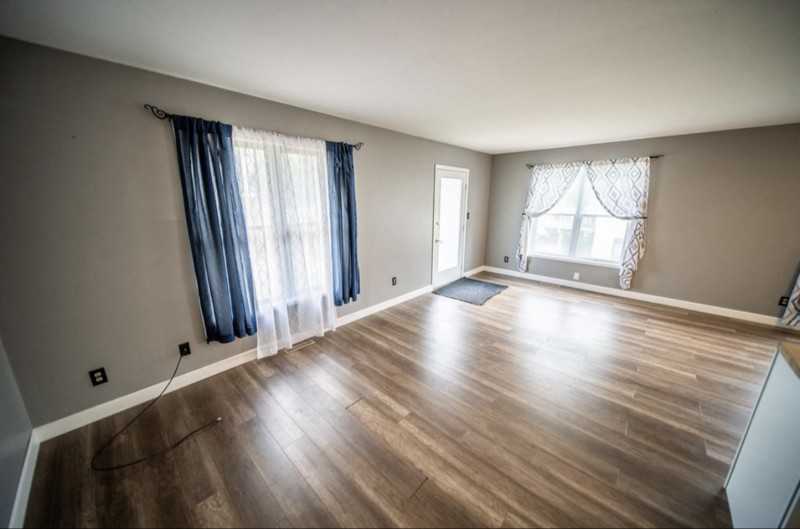 368 Frenn Ave - Photo 3 of 16