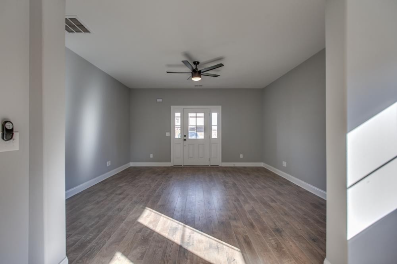 2132 Gracie Bug Loop - Photo 2 of 20