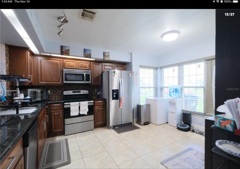 806 Virginia Woods Ln - Photo 6 of 11