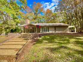 1812 Seminole Dr - Photo 1 of 1