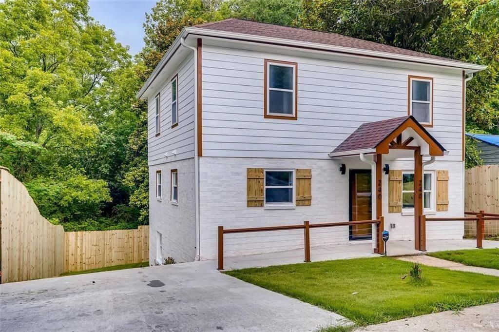 240 Holly Rd Nw - Photo 2 of 22