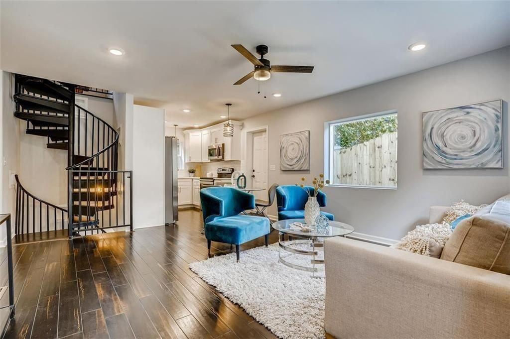 240 Holly Rd Nw - Photo 4 of 22