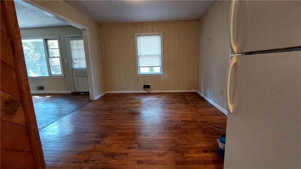 6011 Blackhawk Ct Se - Photo 7 of 15