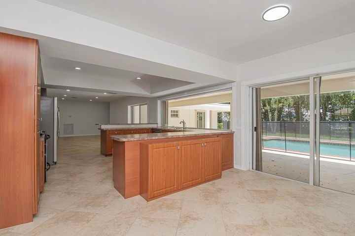 6749 S Grande Dr - Photo 5 of 28