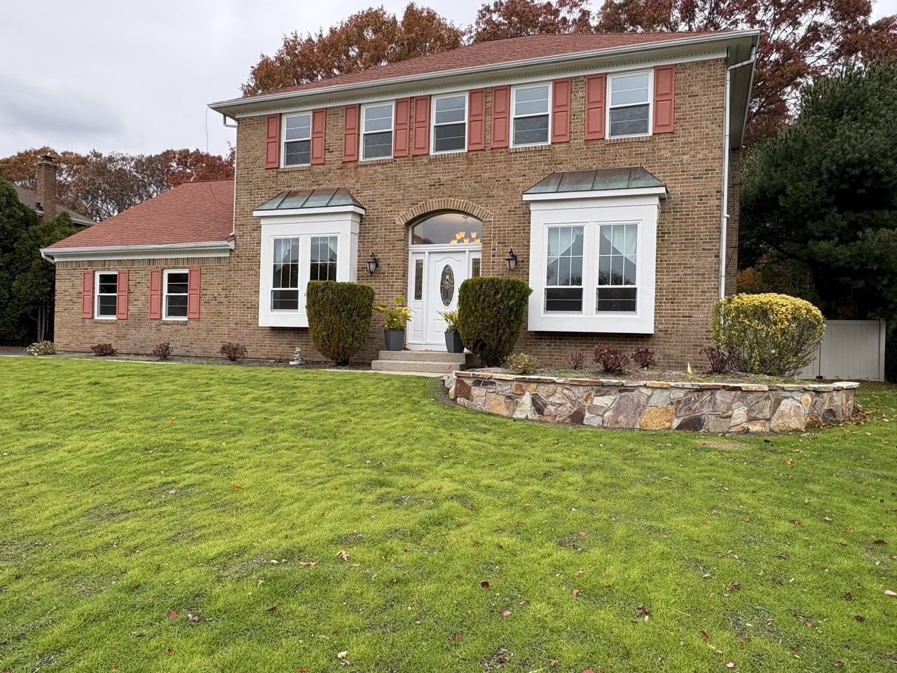 7 Timber Ridge Drive - Photo 2 of 13