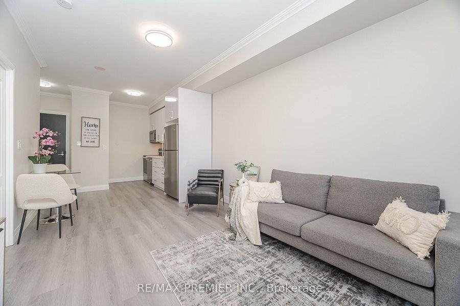 1050 King Street West #717 - Photo 3 of 26