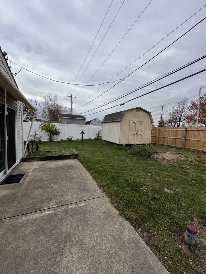 53 Pinewood Dr #NA - Photo 5 of 12