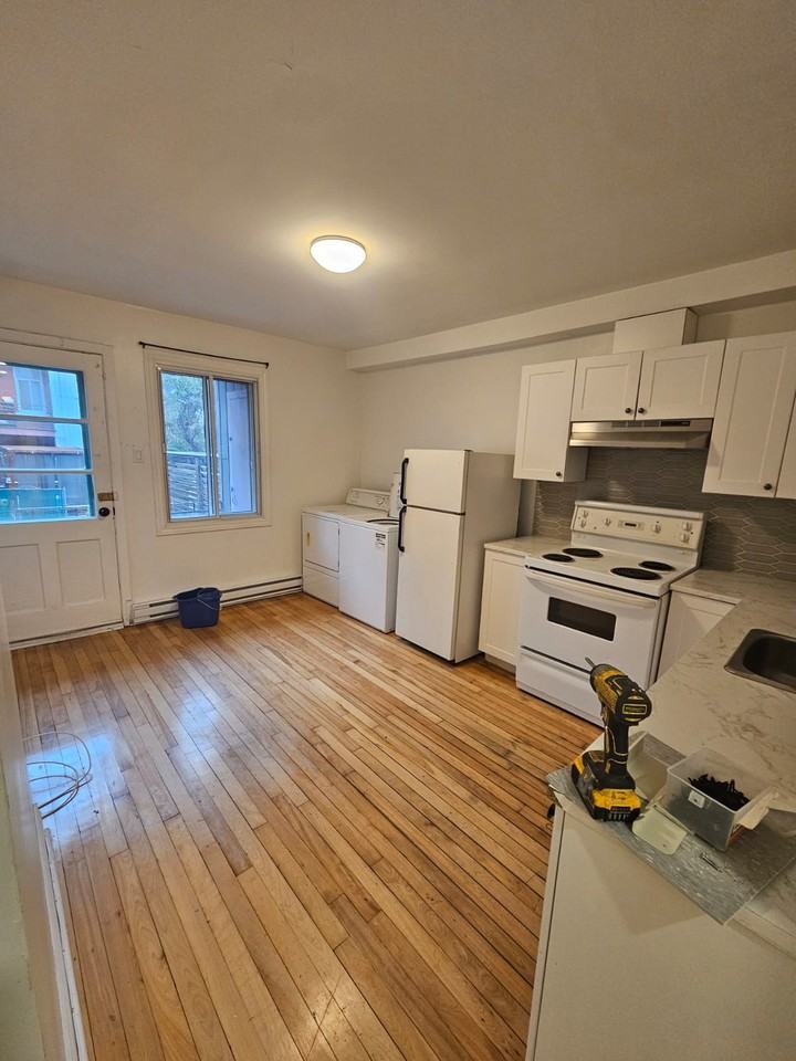 5845 Avenue de l'Esplanade - Photo 6 of 8