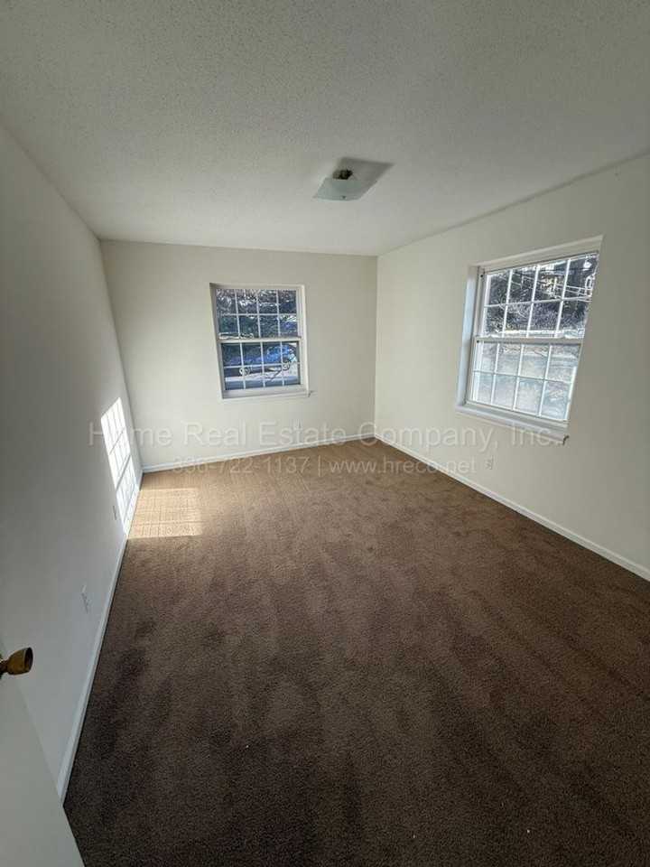 1025 Carolina Ave #C - Photo 2 of 5