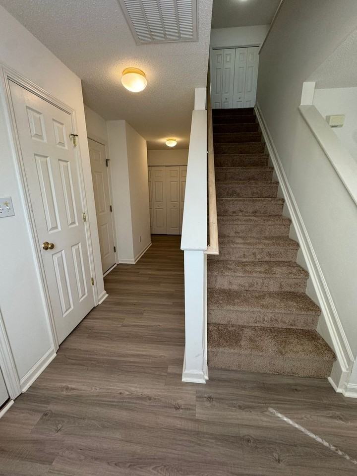 147 Springwood Lane - Photo 6 of 22