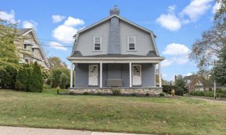 449 Roslyn Ave #1stFL - Photo 1 of 1