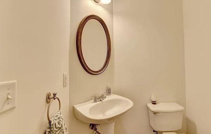 10898 Gallier St - Photo 4 of 27