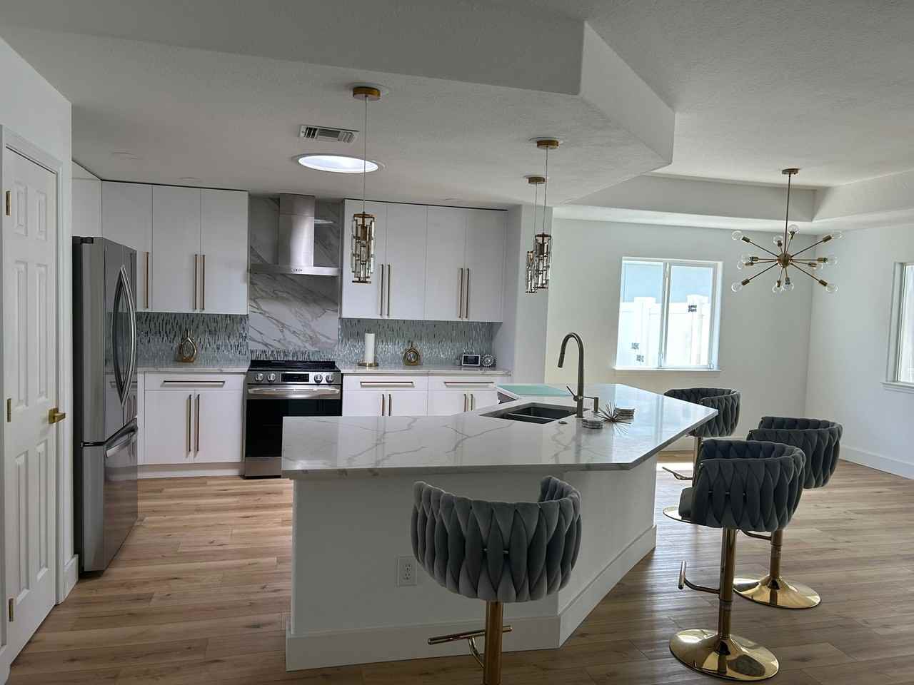 207 Biltmore Pl #NA - Photo 3 of 19