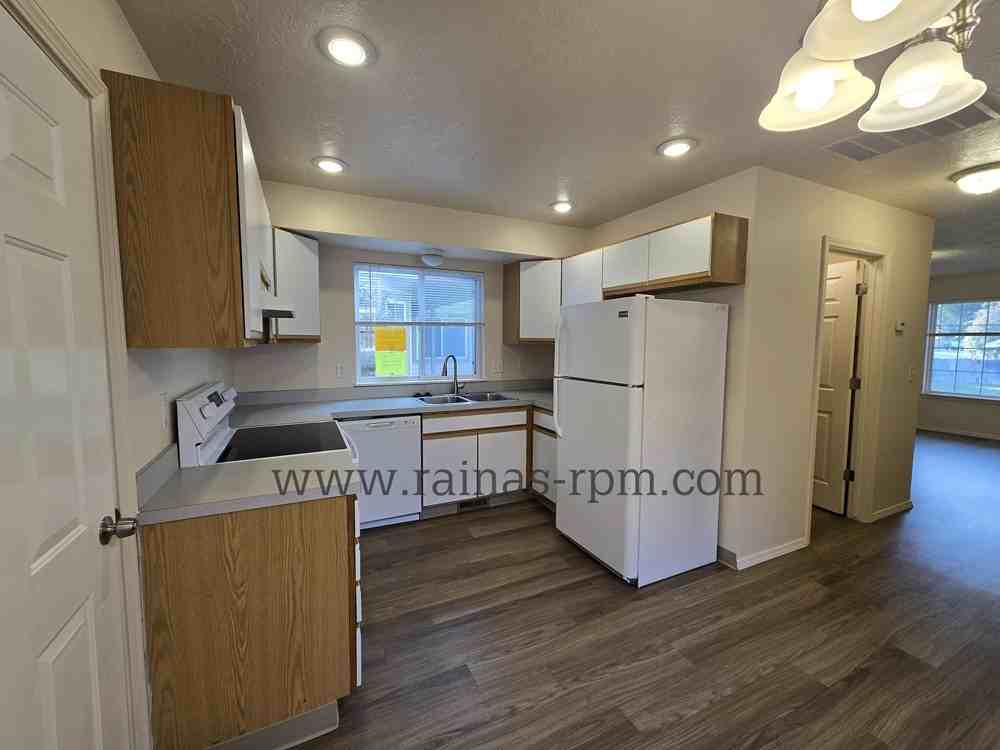 1885 N Allumbaugh St #1885 - Photo 3 of 18