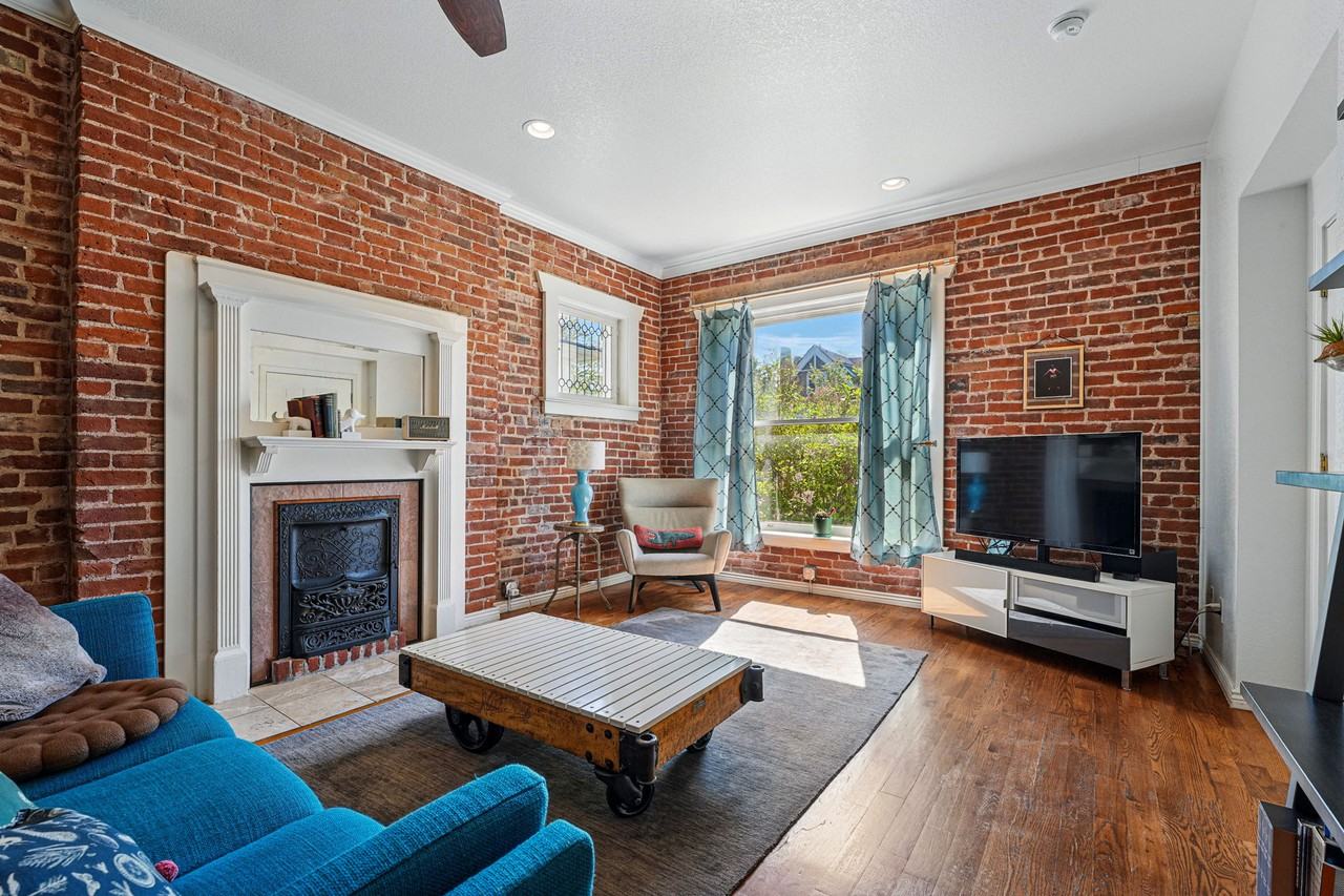 1438 N Franklin St #100 - Photo 7 of 24