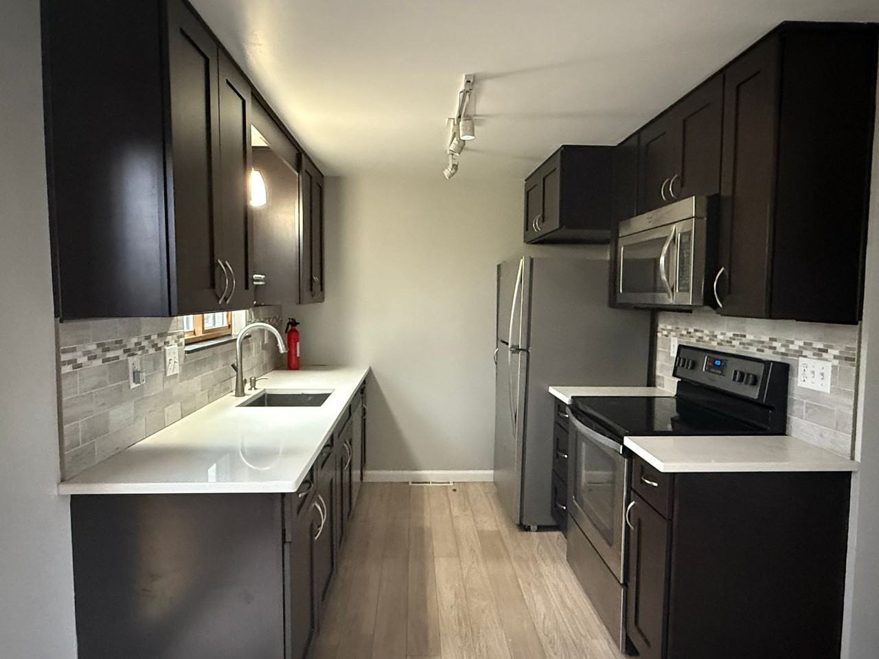 307 Serendipity Dr - Photo 2 of 10