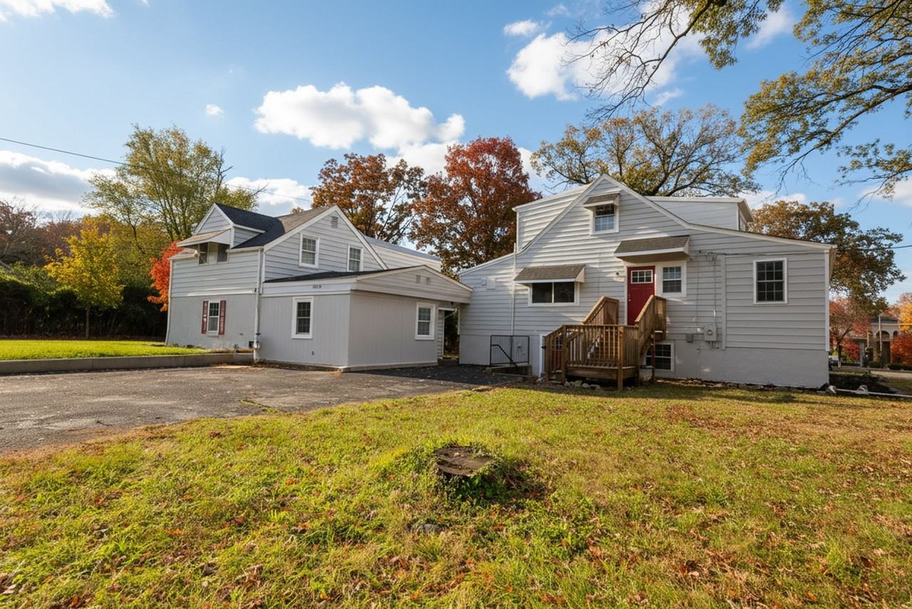 6576 Edsall Road - Photo 4 of 53