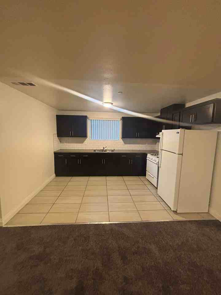 422 East 101st Street - Photo 2 of 20