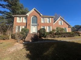 featured image of 270 North Dr