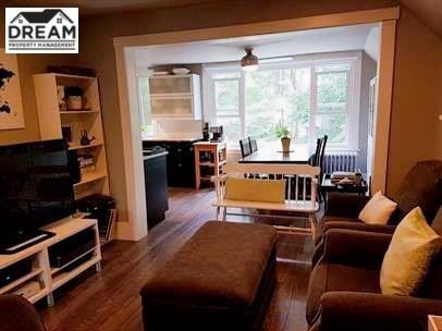 659 Piccadilly St Uppr #2UPPER - Photo 6 of 8