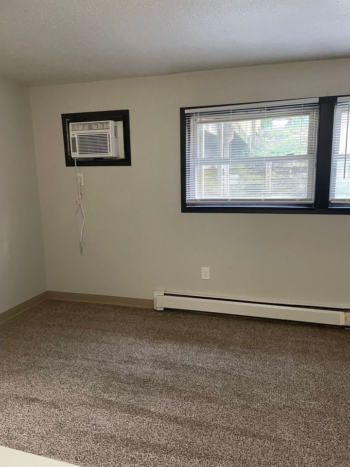 1 bed, 1 bath Apartments - Photo 5 of 10