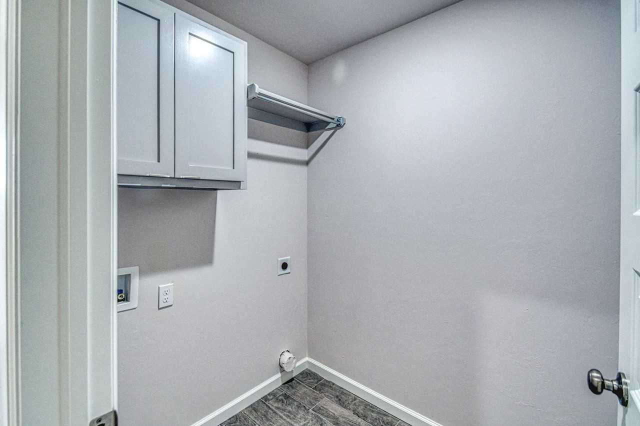 924 Varenna Ln - Photo 6 of 31