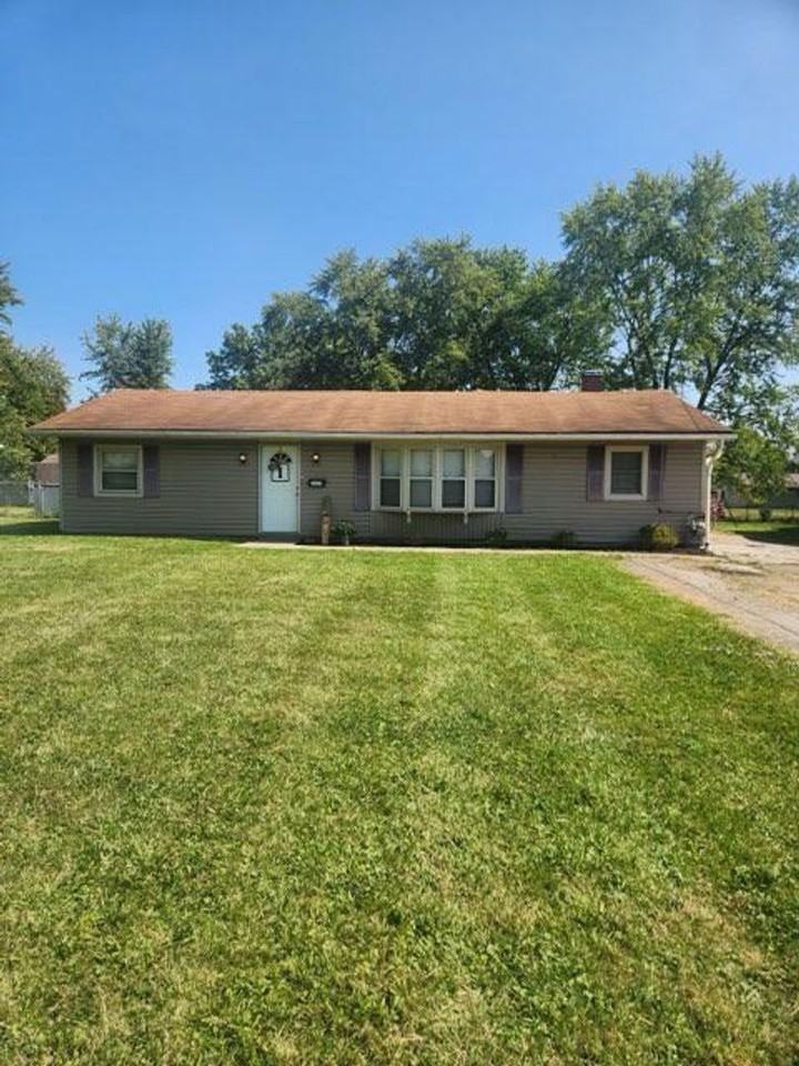 2529 Bainbridge Ave - Photo 2 of 12