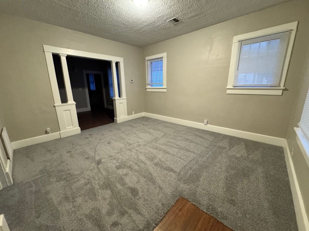 214 W 9th St - Photo 2 of 7