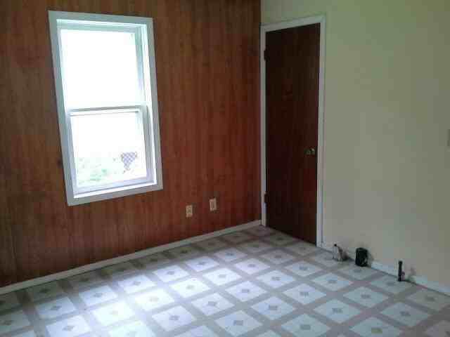 2726 John St - Photo 2 of 7