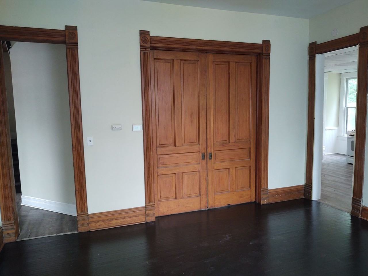 1015 14th St - Photo 4 of 24