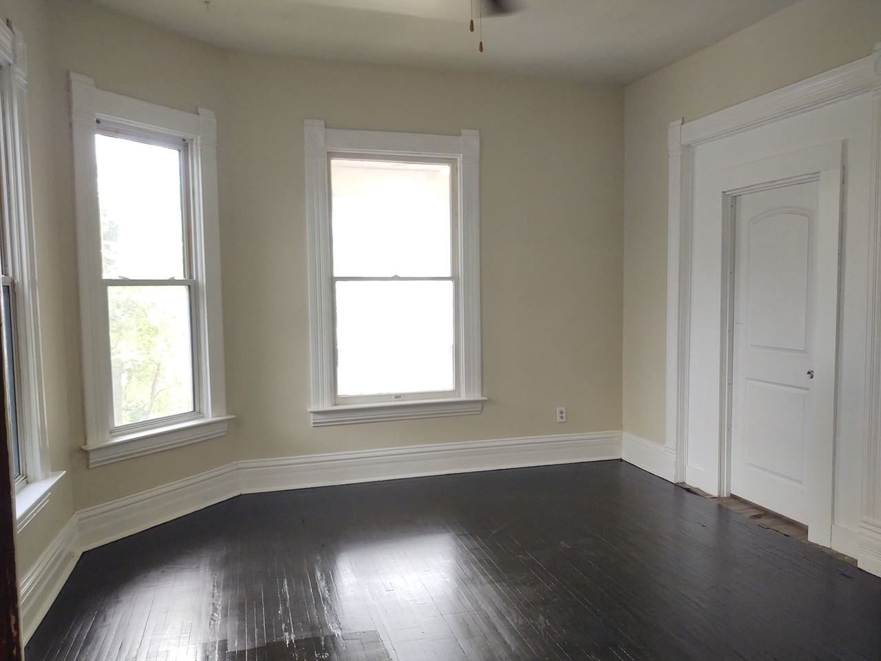 1015 14th St - Photo 7 of 24