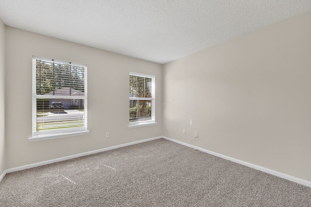 9205 Redtail Dr - Photo 7 of 32