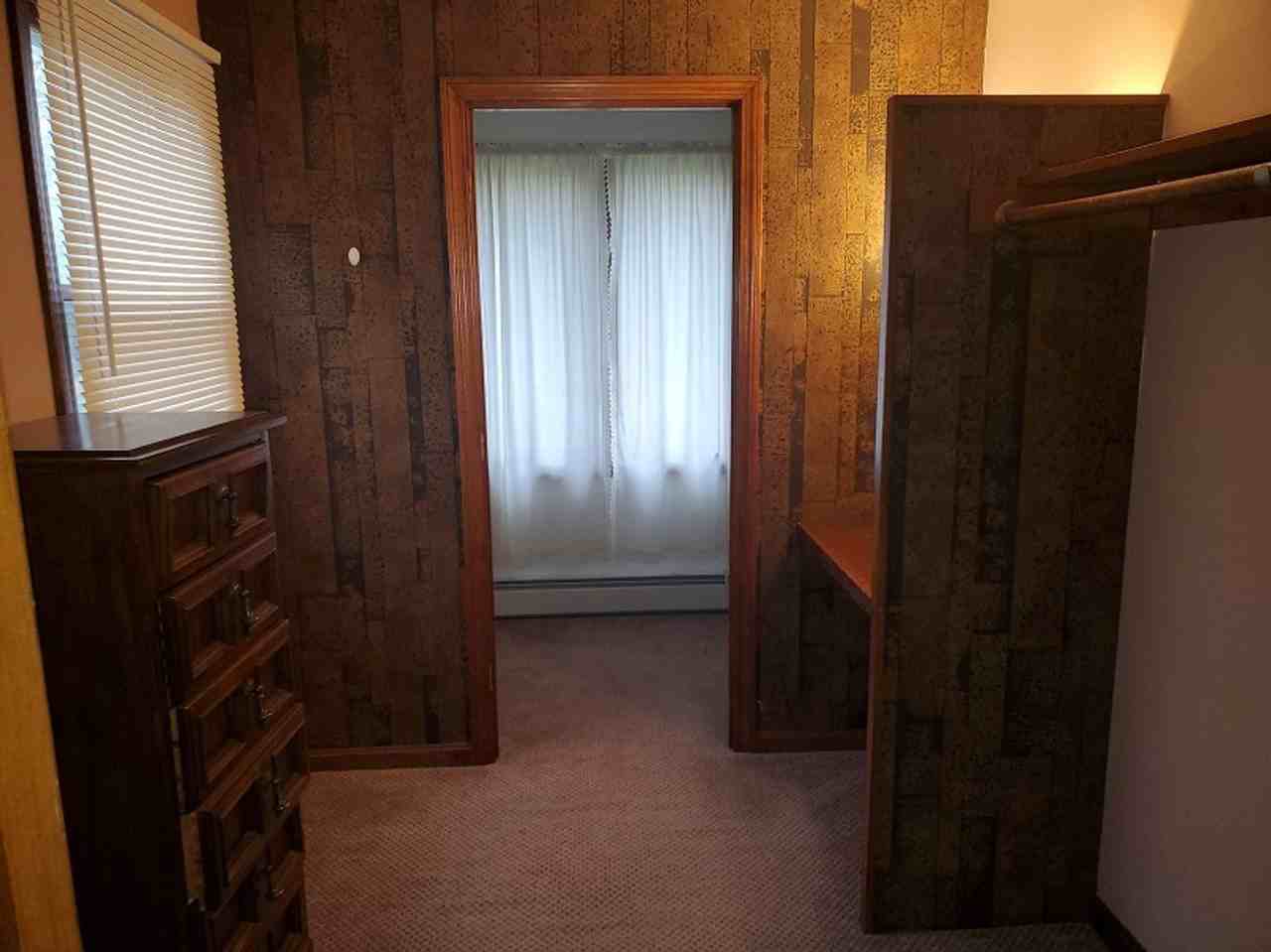 129 Lakewood Dr - Photo 4 of 15