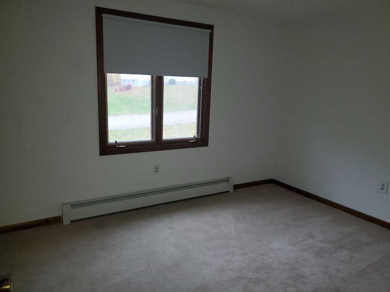 129 Lakewood Dr - Photo 5 of 15