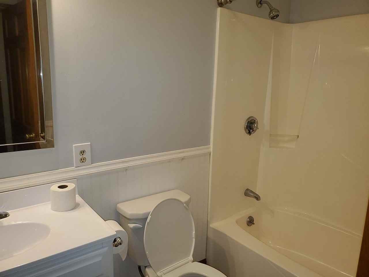 129 Lakewood Dr - Photo 7 of 15