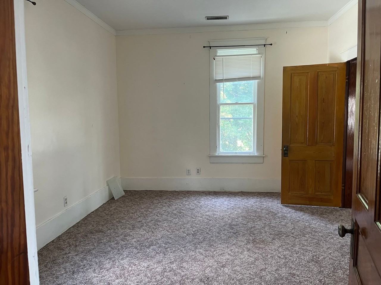 329.5 - Photo 7 of 8