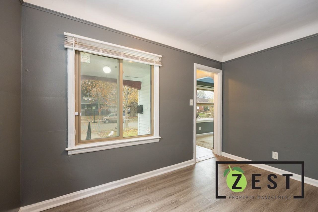 15018 Prest St - Photo 2 of 36