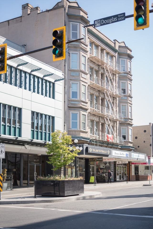 710 Fort Street - Photo 3 of 7