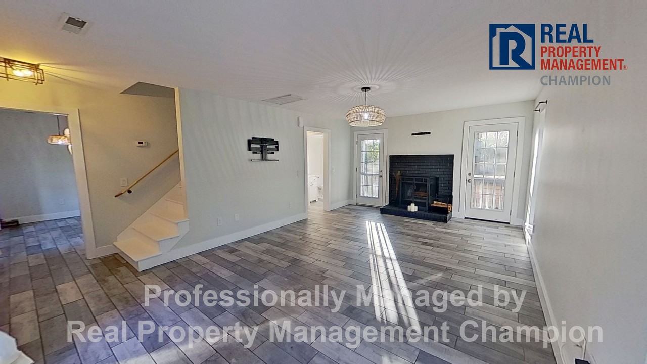2901 Carthage Dr - Photo 4 of 28