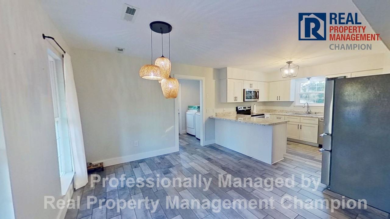 2901 Carthage Dr - Photo 6 of 28