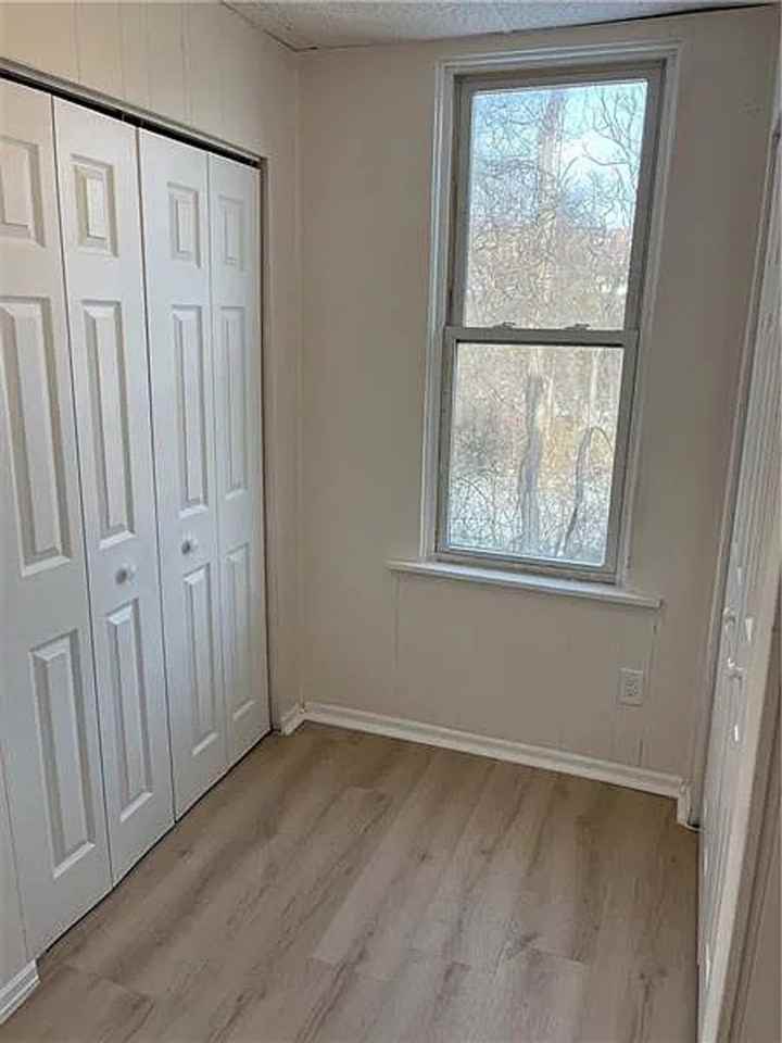 3185 Glendale Ave - Photo 2 of 10