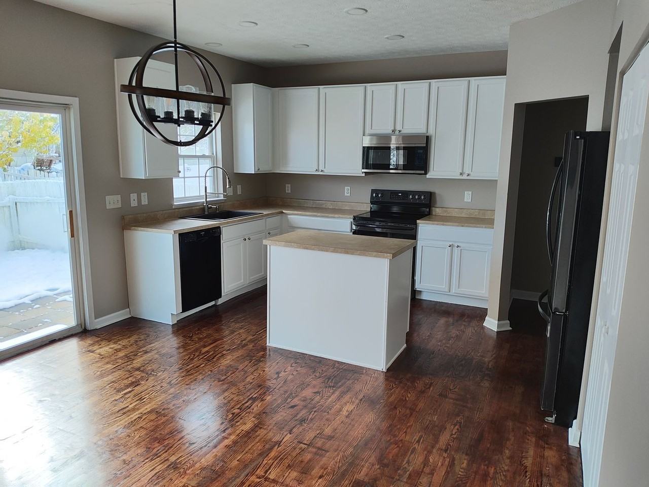 3595 Empire Drive - Photo 3 of 47