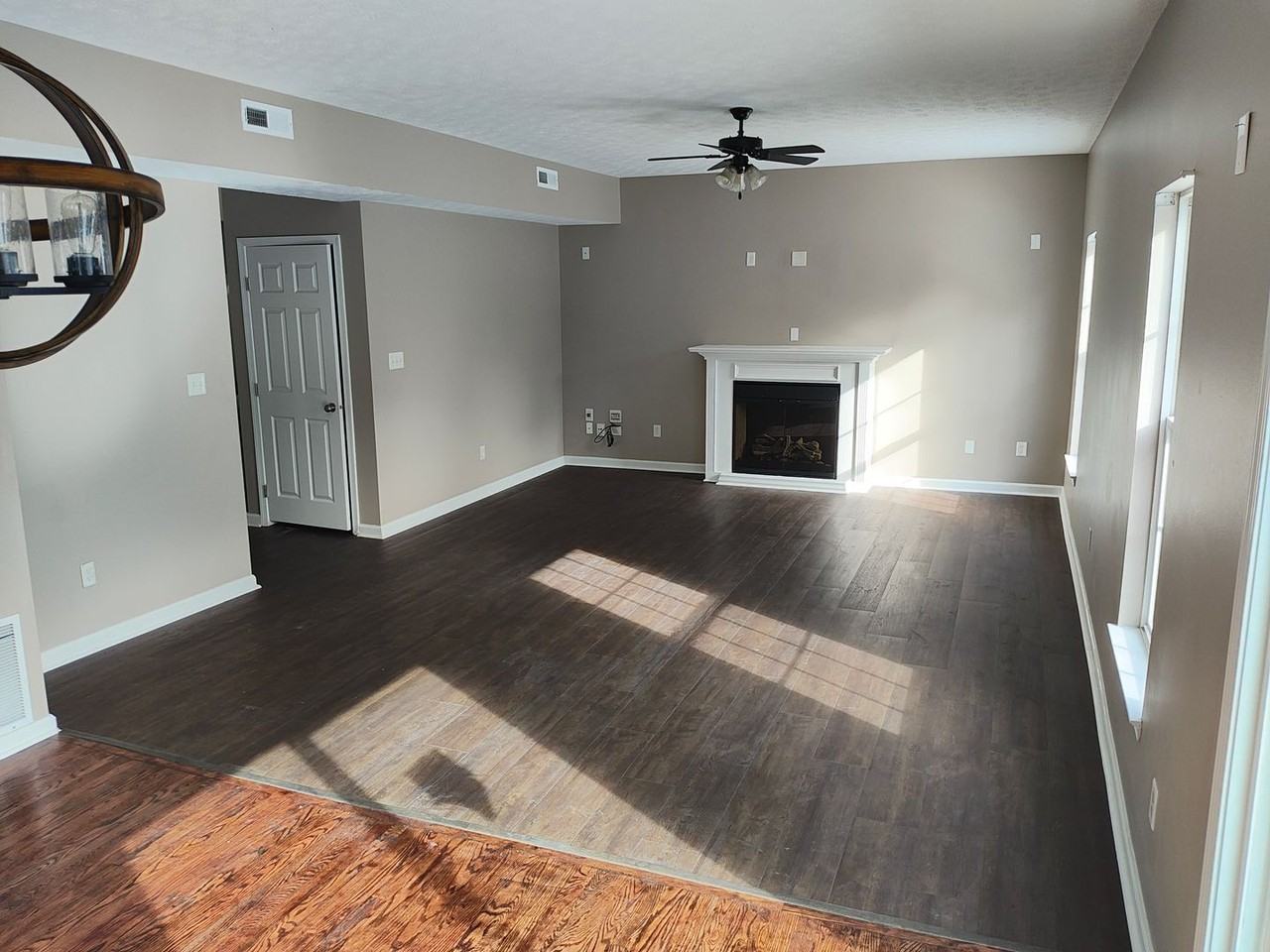 3595 Empire Drive - Photo 6 of 47