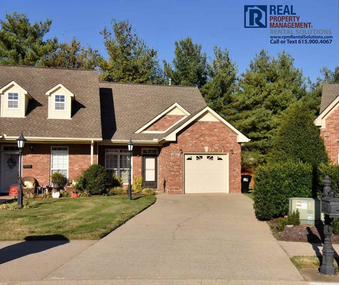 2207 Stanford Ct - Photo 2 of 25