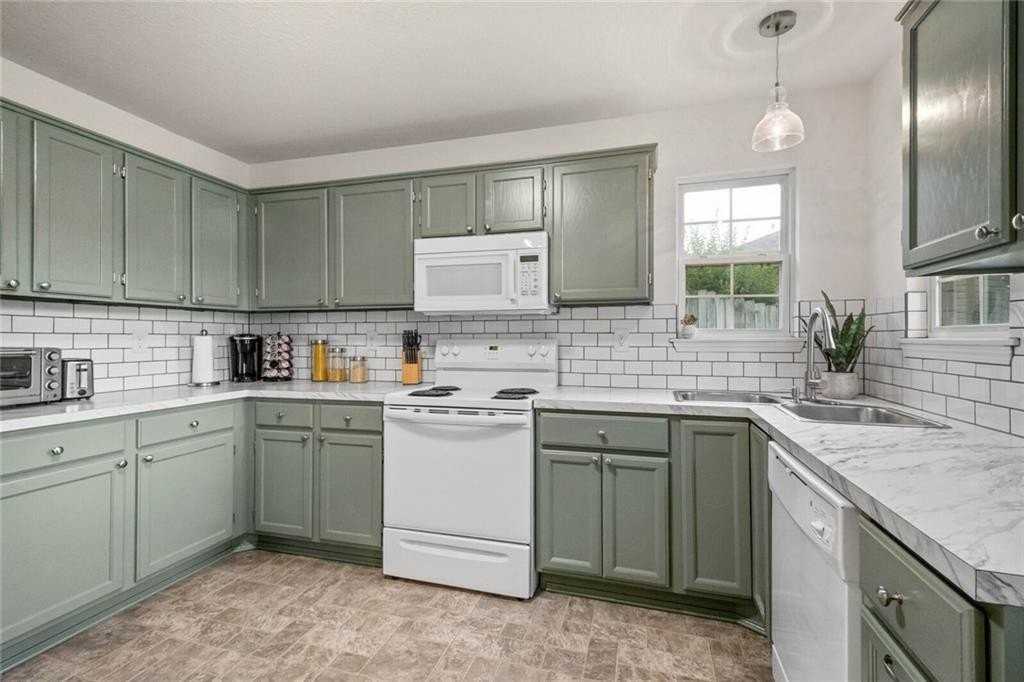 906 Sw Terry Ln - Photo 6 of 30