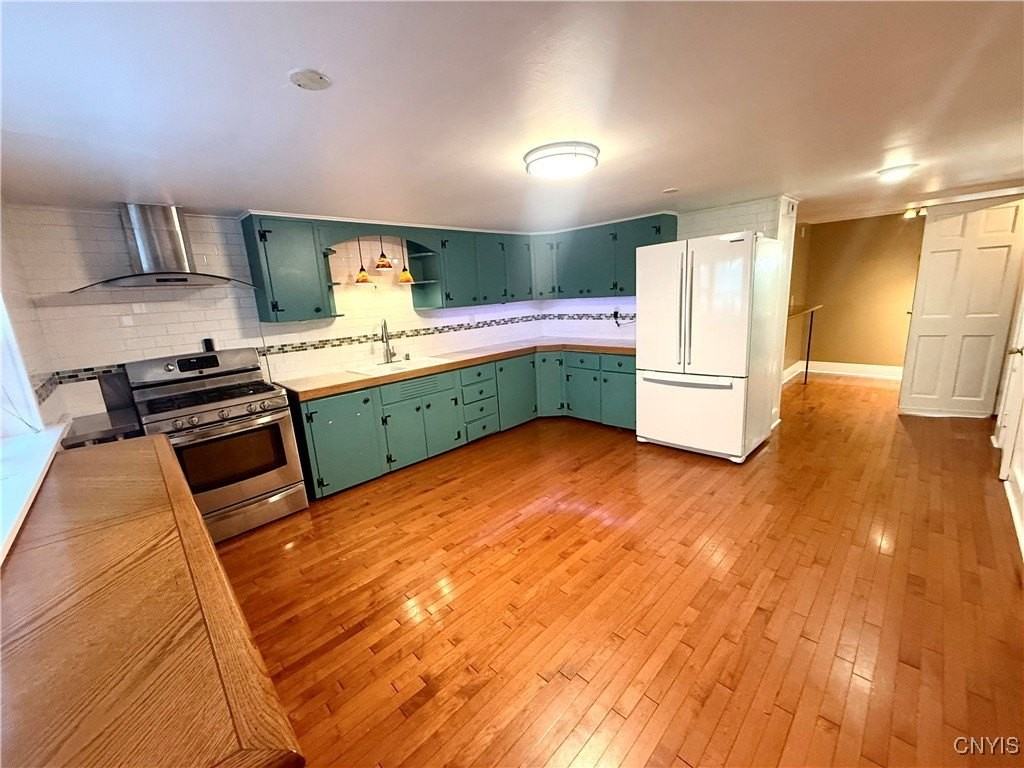 220 222/220 E Seneca Turnpike - Photo 4 of 20