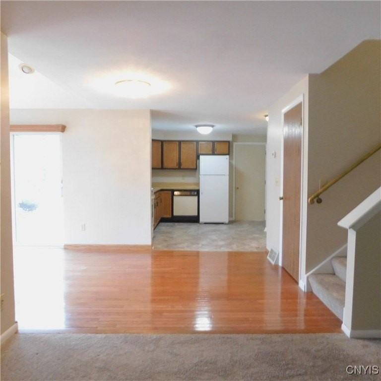 8525 Sextant Dr - Photo 7 of 17