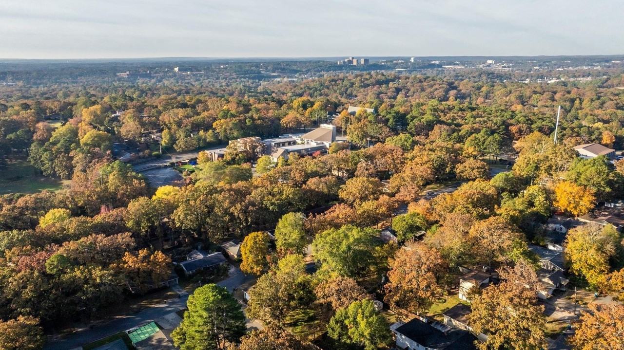 7400 L St - Photo 5 of 31