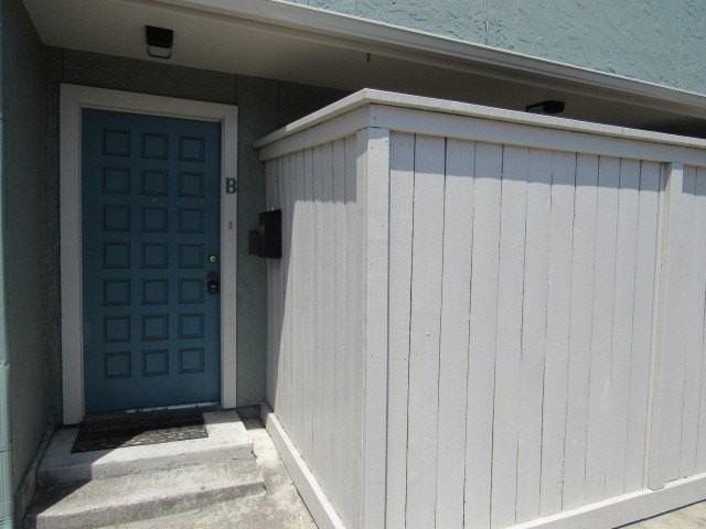 2725 Santa Fe St Apt B #B - Photo 2 of 21